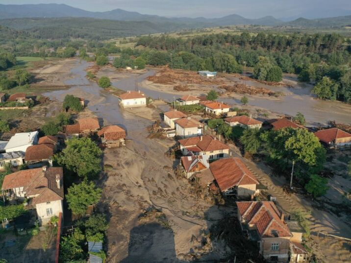Euroins Bulgaria donated funds to support the population in the flooded villages in the municipality of Karlovo